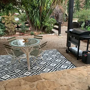  Appartement 1piece Avec Jardin Dans Mas De Caractere