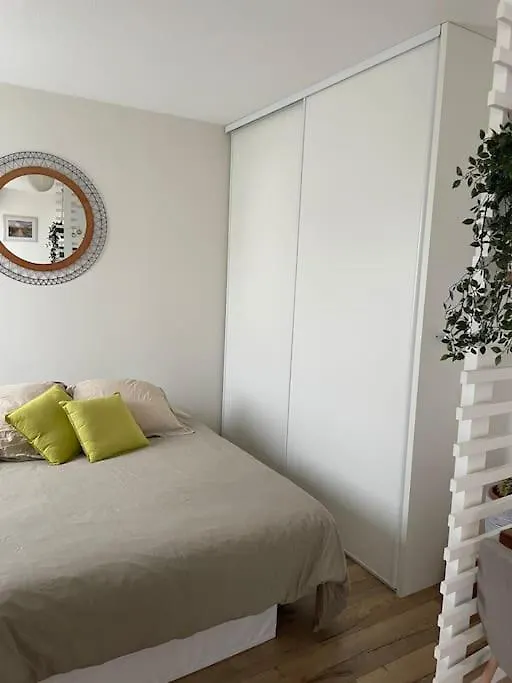 Studio Cosy Avec Terrasse Et Garage Saint-Laurent Du Var Limitrophe Nice Appartement Saint-Laurent-du-Var