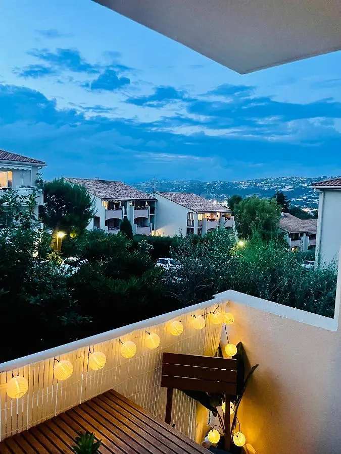 Appartement Studio Cosy Avec Terrasse Et Garage Saint-Laurent Du Var Limitrophe Nice